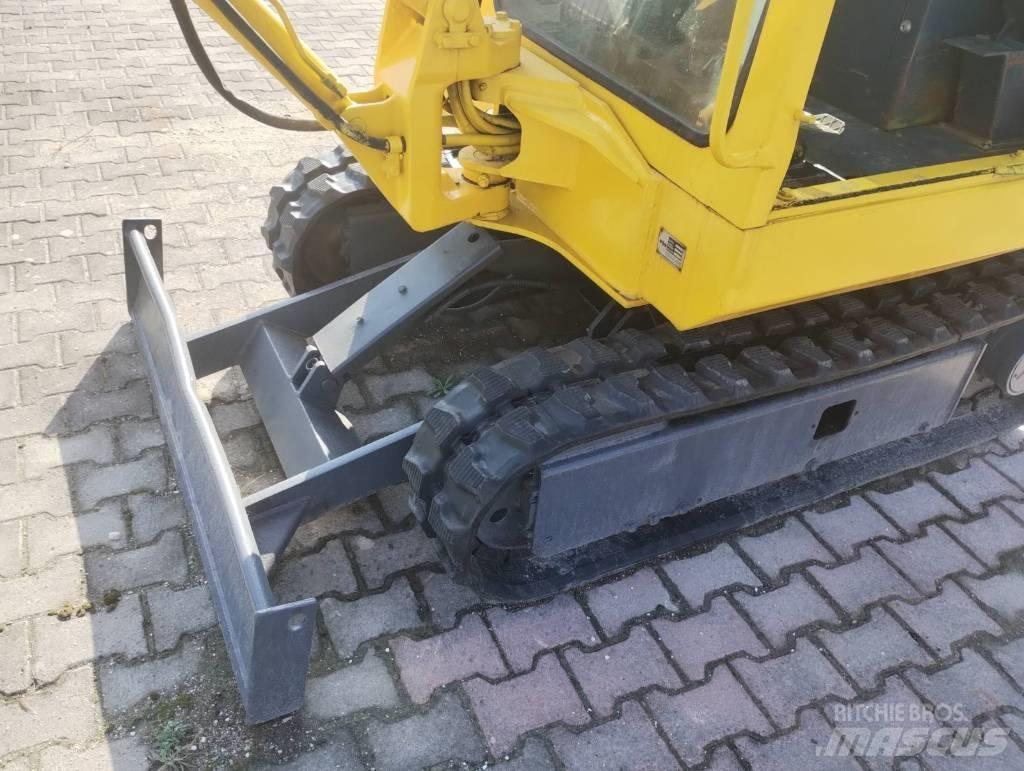 Komatsu PC 10 Гусеничні екскаватори
