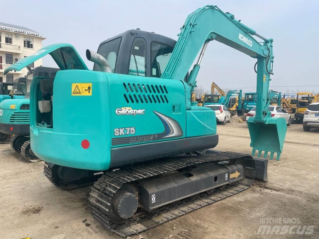 Kobelco SK 75 Міні-екскаватори < 7т