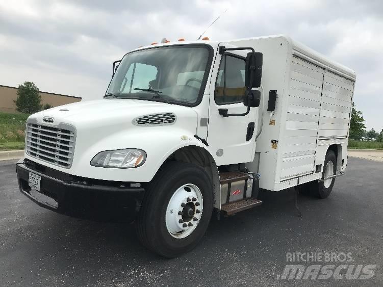 Freightliner M2 Вантажівки для доставки напоїв