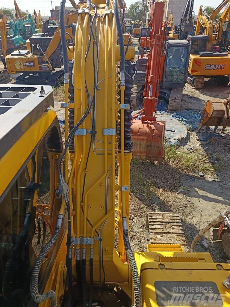 Komatsu PC 130 Гусеничні екскаватори