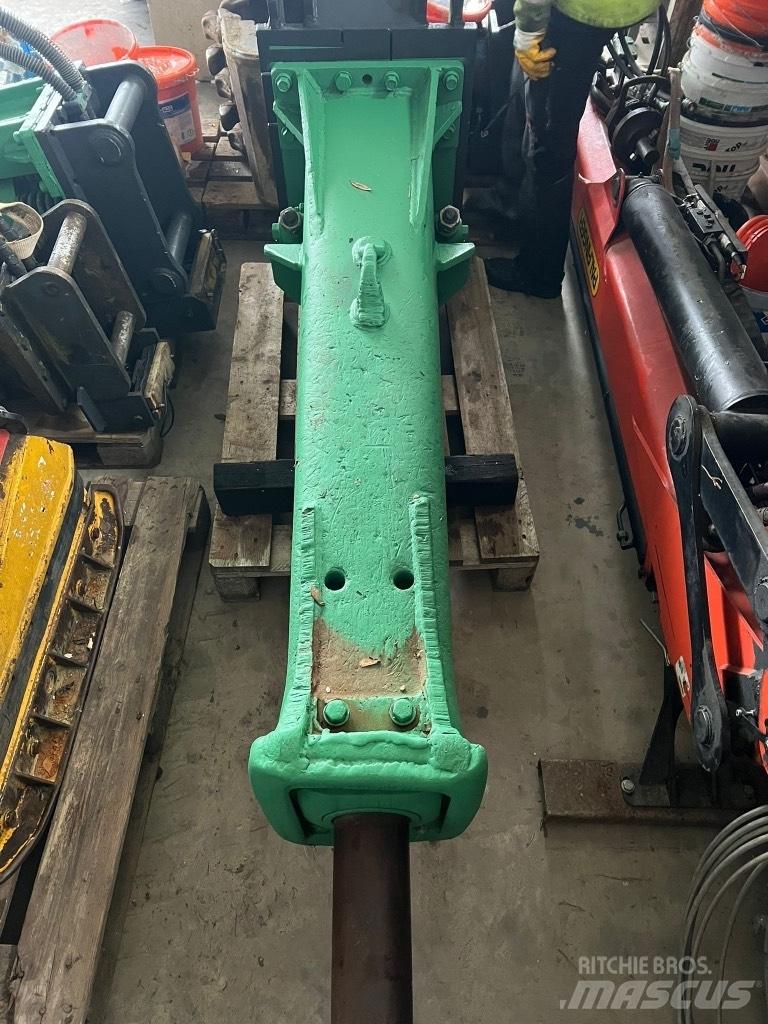 Montabert BRV 32 Плуги