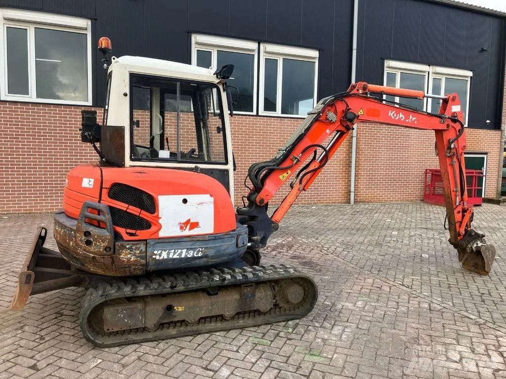 Kubota KX121-3a Міні-екскаватори < 7т