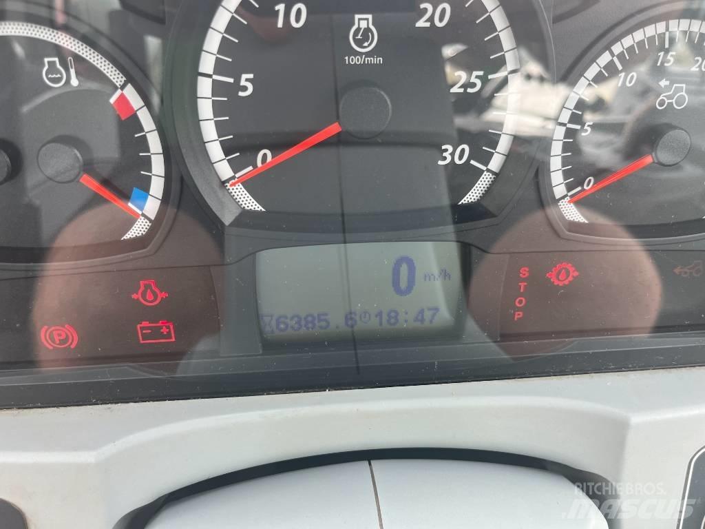 Valtra N 124 H5 Трактори