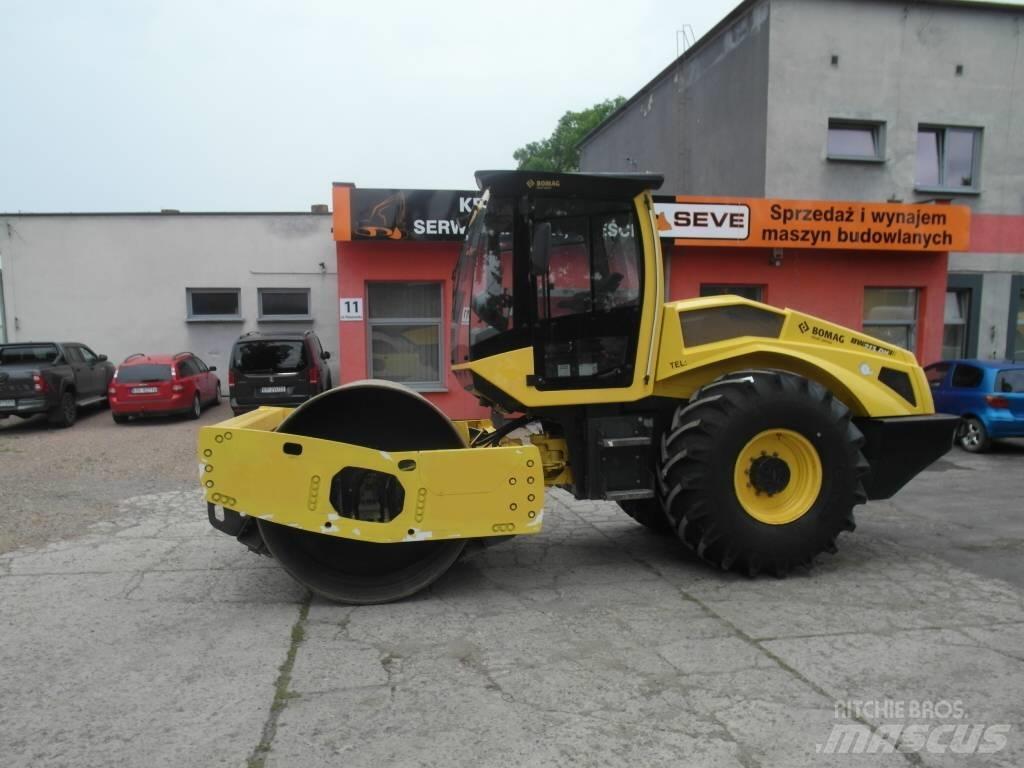 Bomag BW 213 DH-5 Грунтові котки