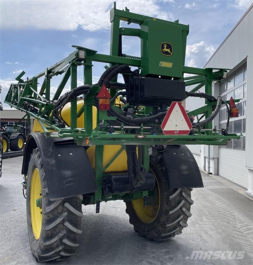John Deere M 740 i Причіпні обприскувачі