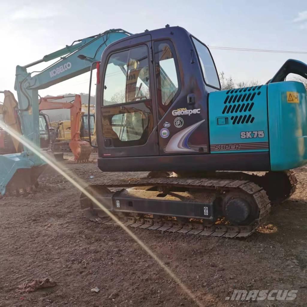 Kobelco SK75-8 Середні екскаватори 7т. - 12т.
