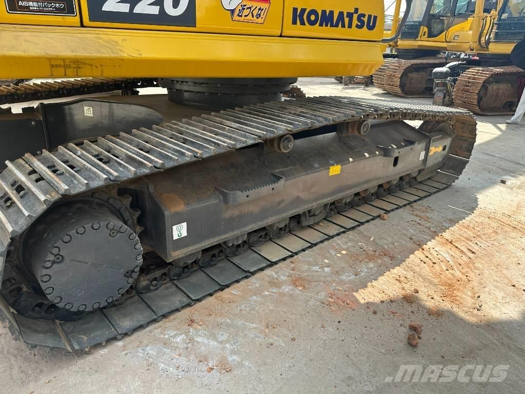 Komatsu PC220-8 Середні екскаватори 7т. - 12т.