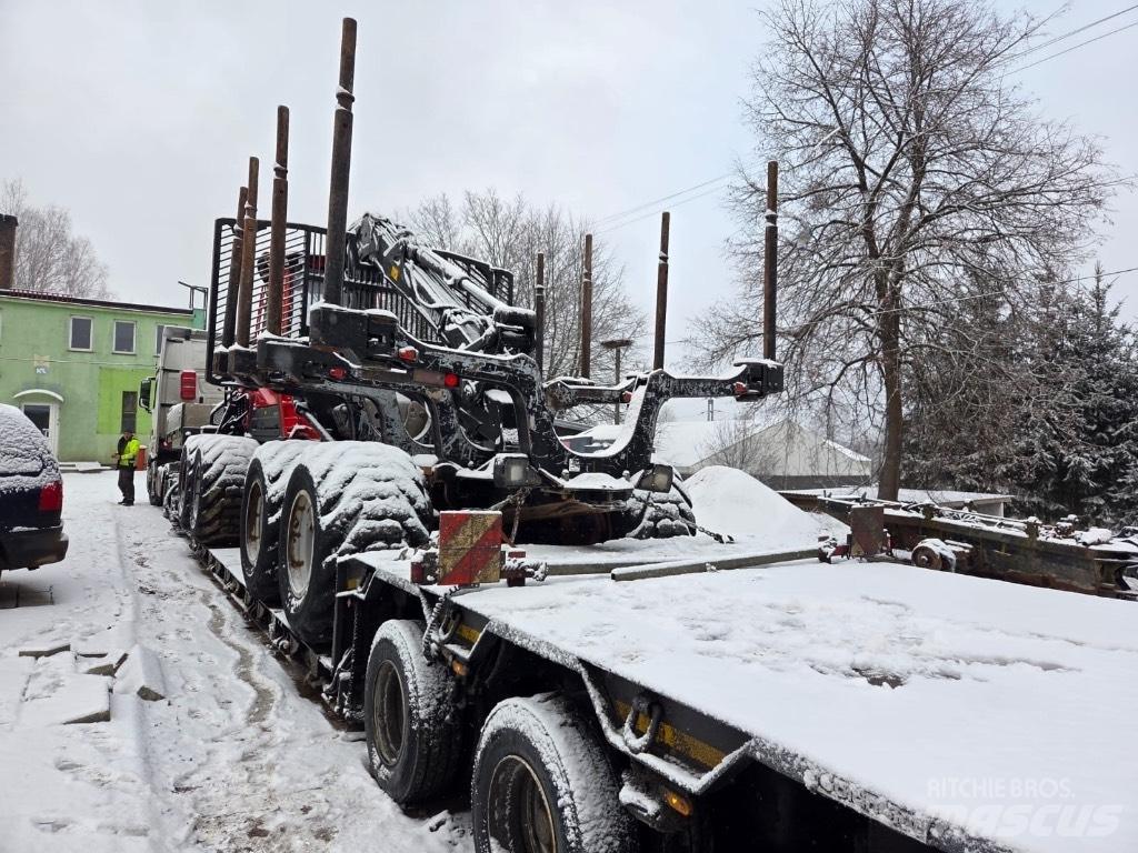 Komatsu 855 Форвардери
