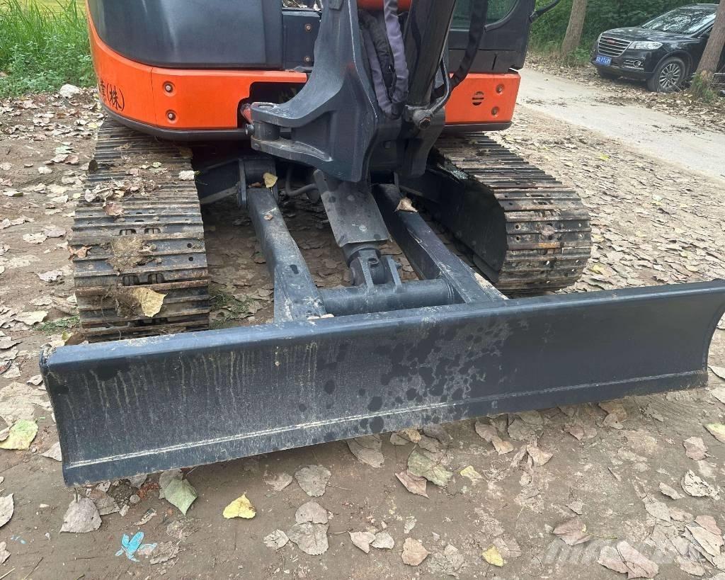 Hitachi ZX 50 U Міні-екскаватори < 7т