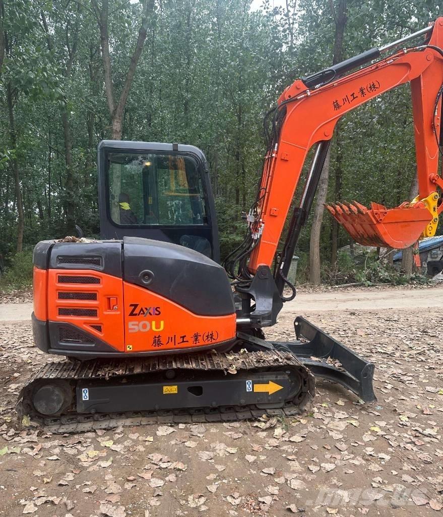 Hitachi ZX 50 U Міні-екскаватори < 7т