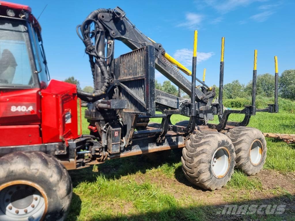 Komatsu 840.4 Форвардери