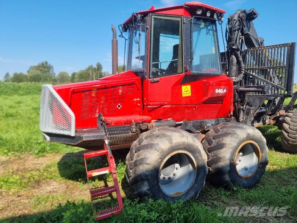 Komatsu 840.4 Форвардери