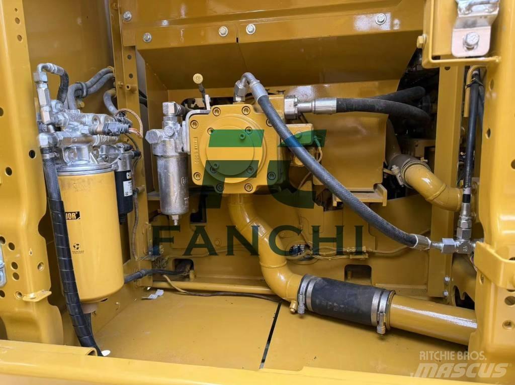 CAT CAT320 Середні екскаватори 7т. - 12т.