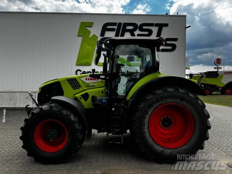 CLAAS AXION 870 Трактори