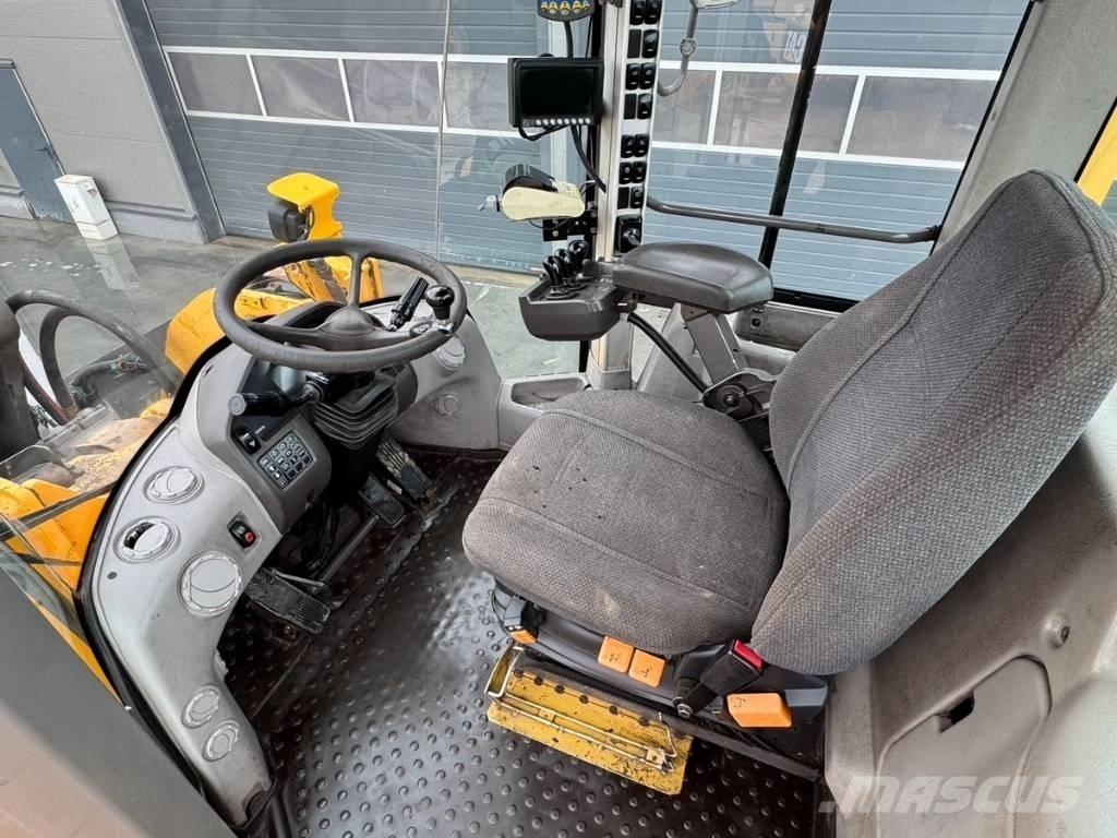 Volvo L 180 G Фронтальні навантажувачі