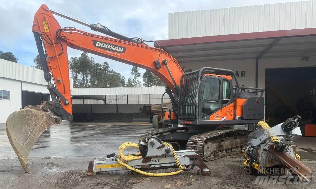 Doosan DX 235 Екскаватори