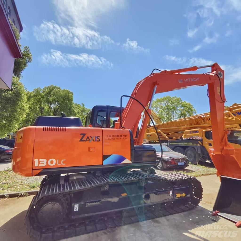Hitachi ZX 130 Гусеничні екскаватори