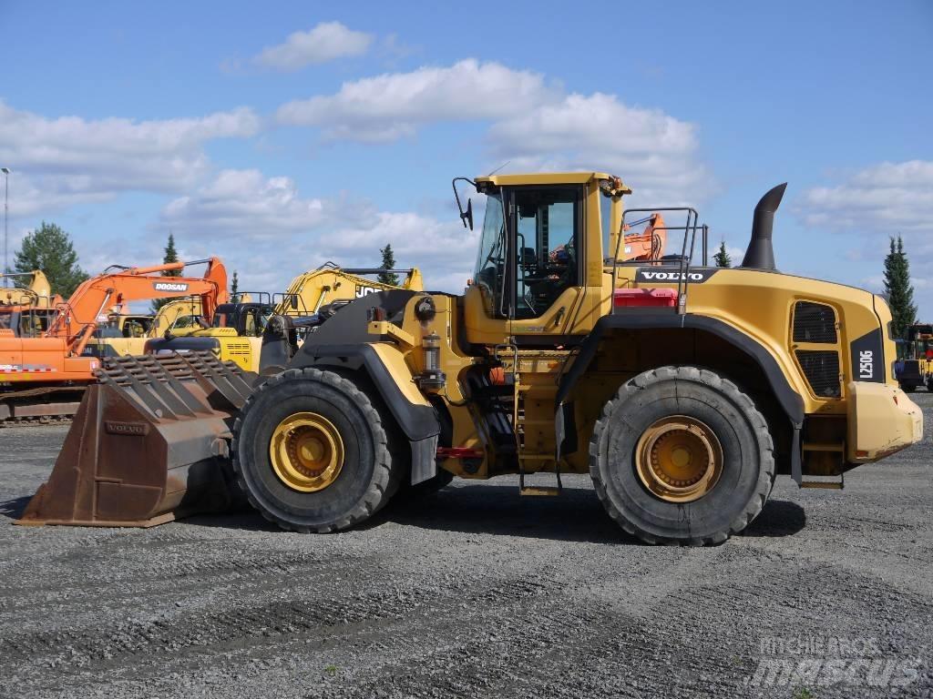 Volvo L 250 G Фронтальні навантажувачі