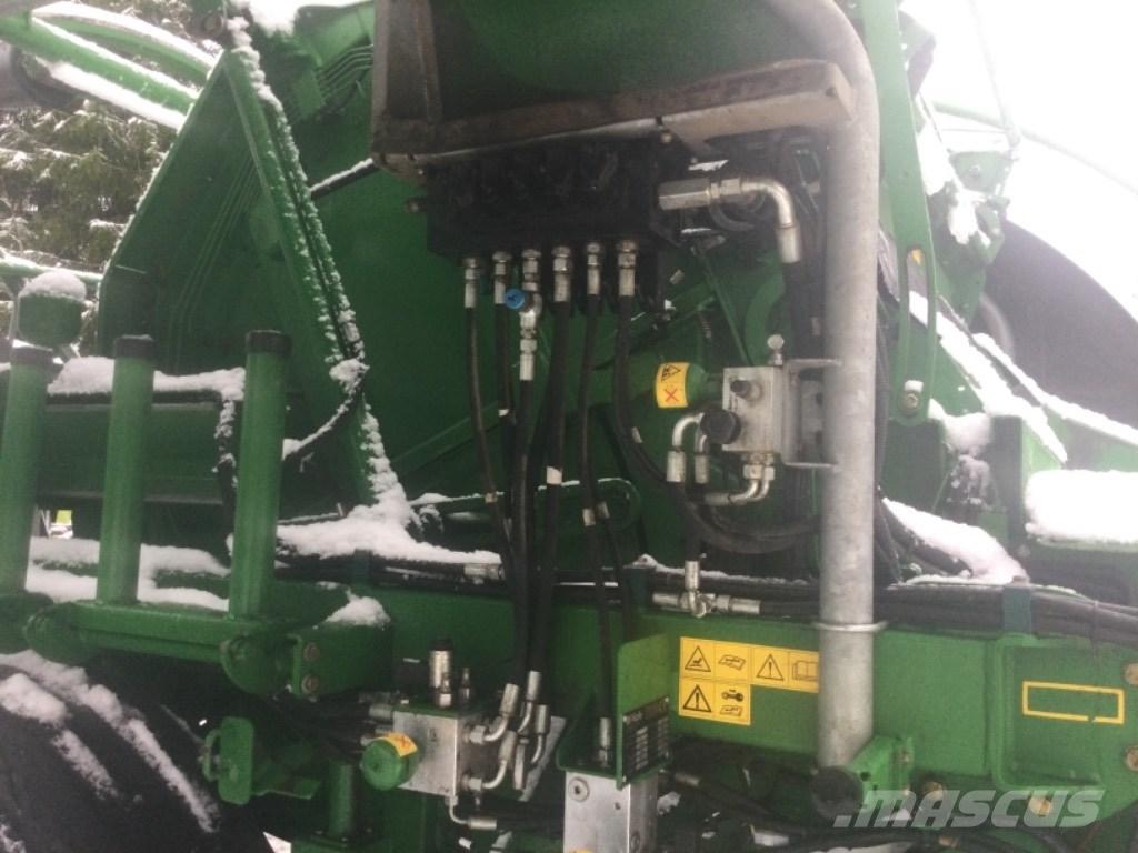 McHale Fusion 3 Plus Рулонні прес-підбирачі