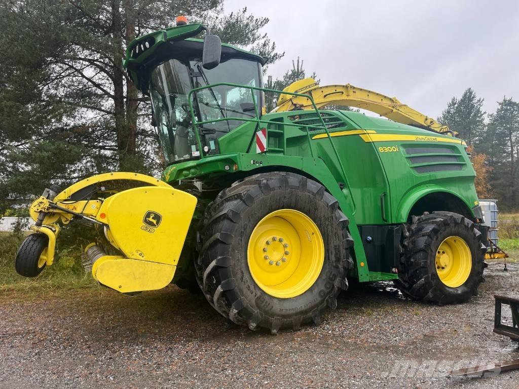 John Deere 8300 Кормозбиральні комбайни