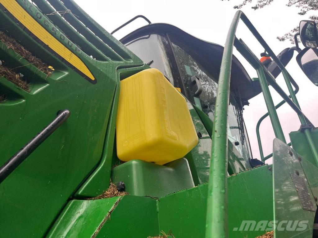 John Deere 8300 Кормозбиральні комбайни