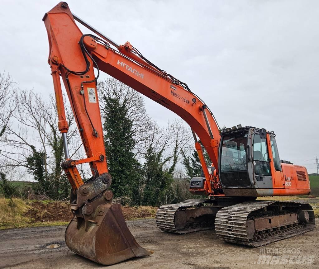 Hitachi ZX 200-1 A/C Гусеничні екскаватори