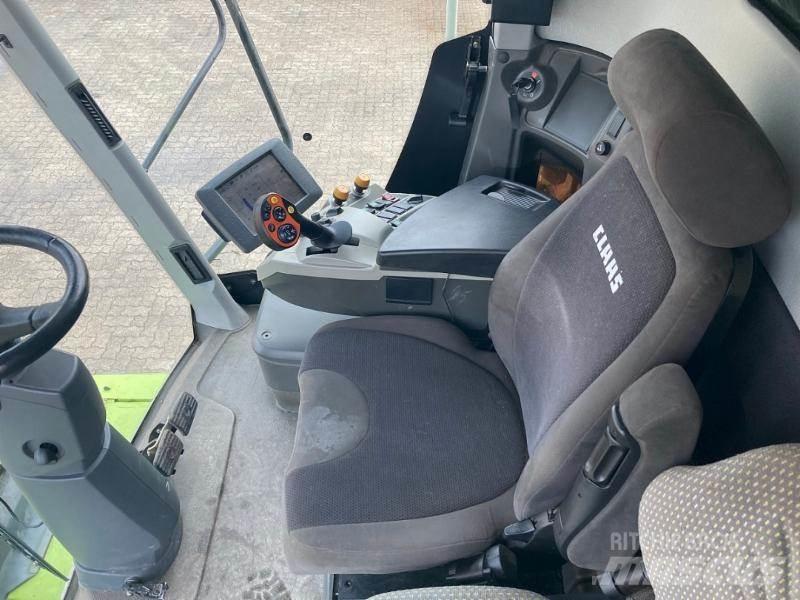 CLAAS LEXION 660 Зернозбиральні комбайни