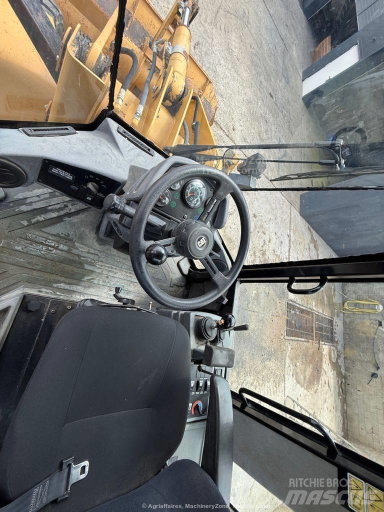 CAT 914G2 Фронтальні навантажувачі