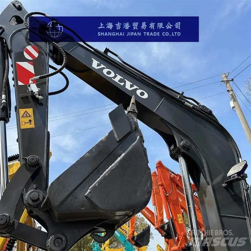 Volvo EC 60 Гусеничні екскаватори