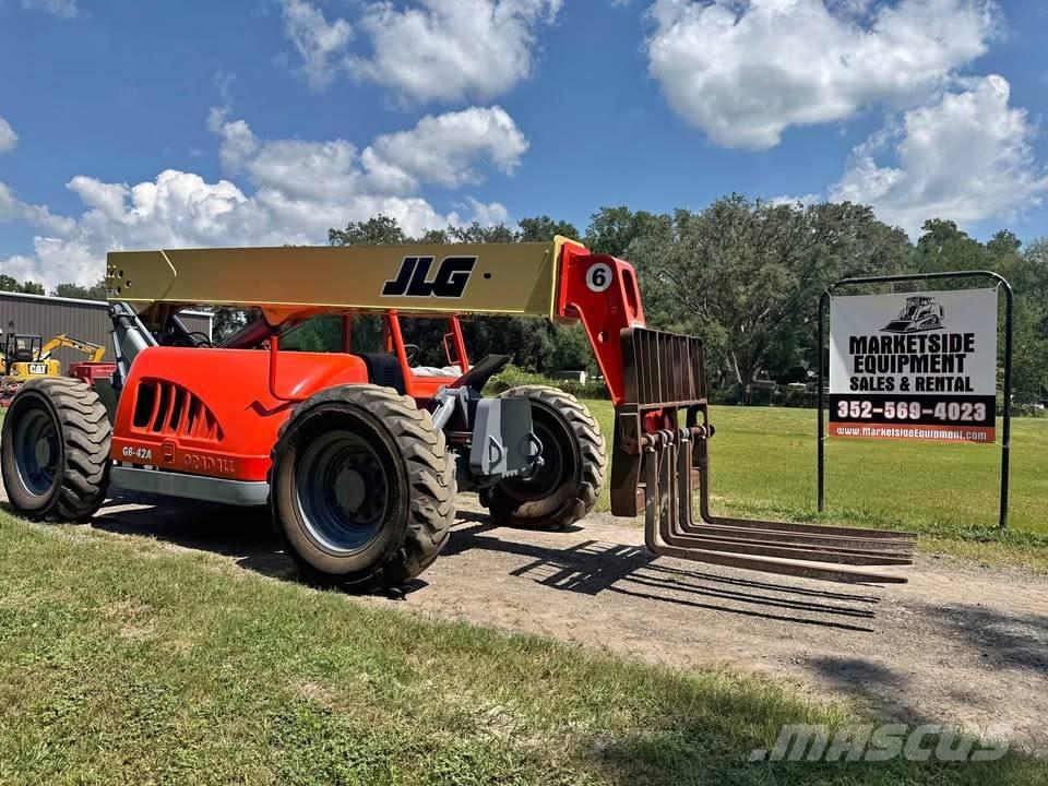 JLG G 6-42 Телескопічні навантажувачі
