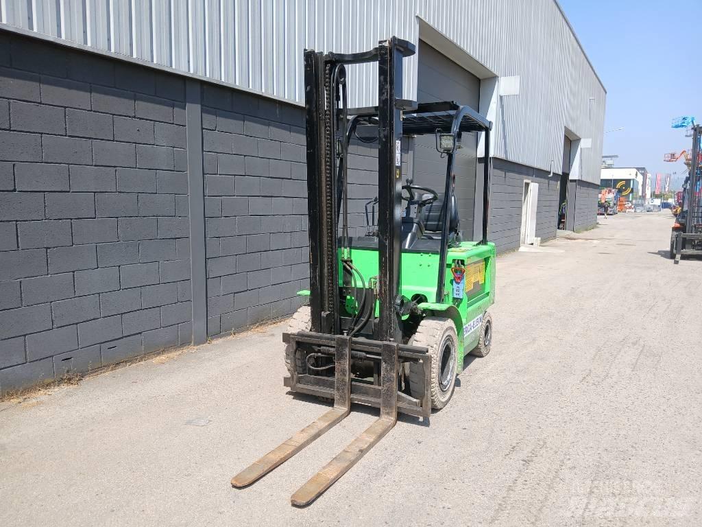 Clark EPX 25 Електронавантажувачі