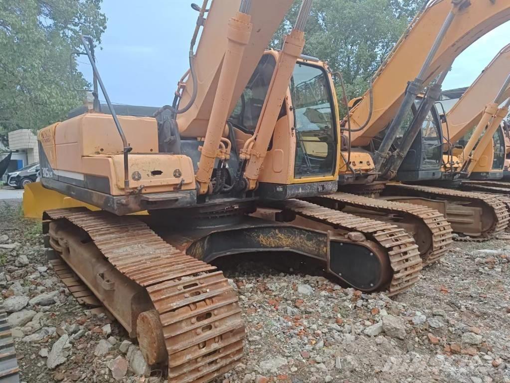 Hyundai R305LC-9T Гусеничні екскаватори
