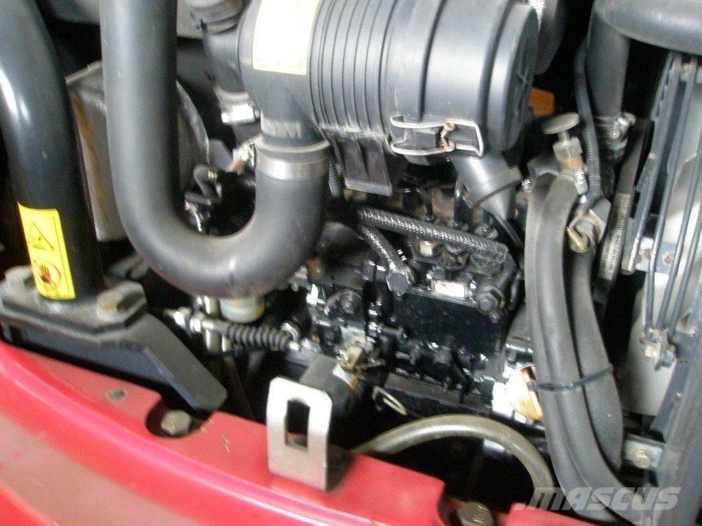 Takeuchi TB23R Міні-екскаватори < 7т