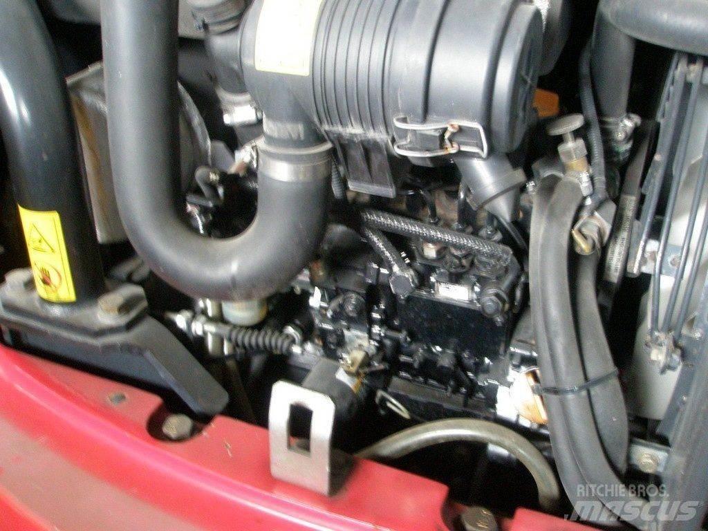 Takeuchi TB23R Міні-екскаватори < 7т