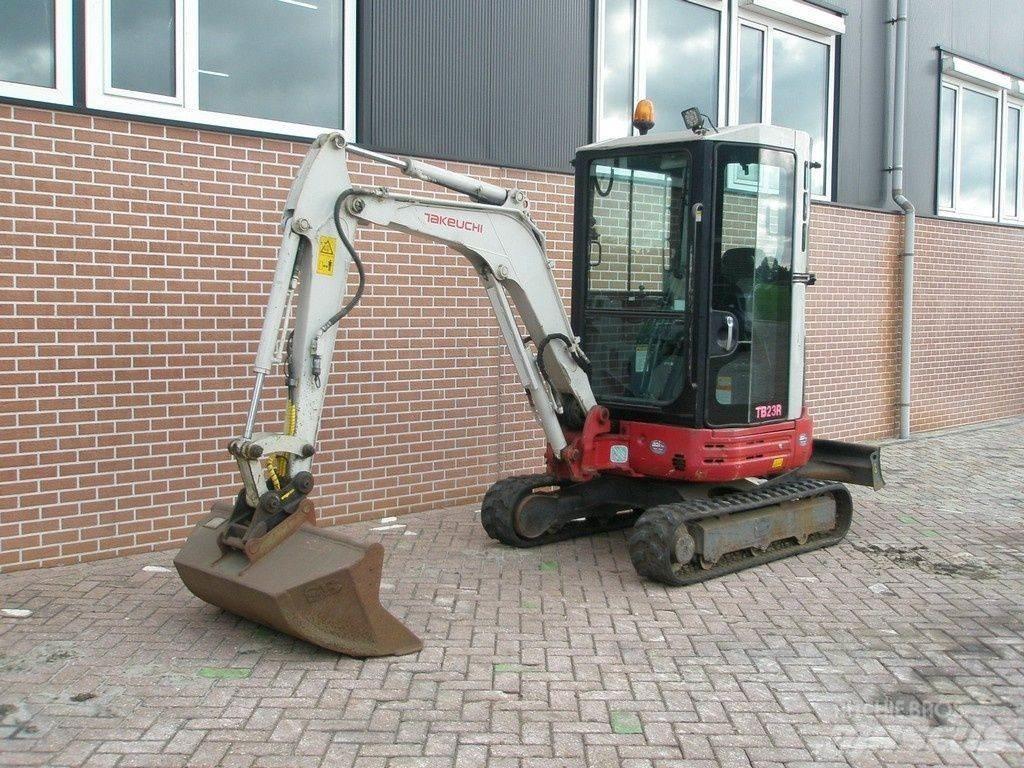 Takeuchi TB23R Міні-екскаватори < 7т