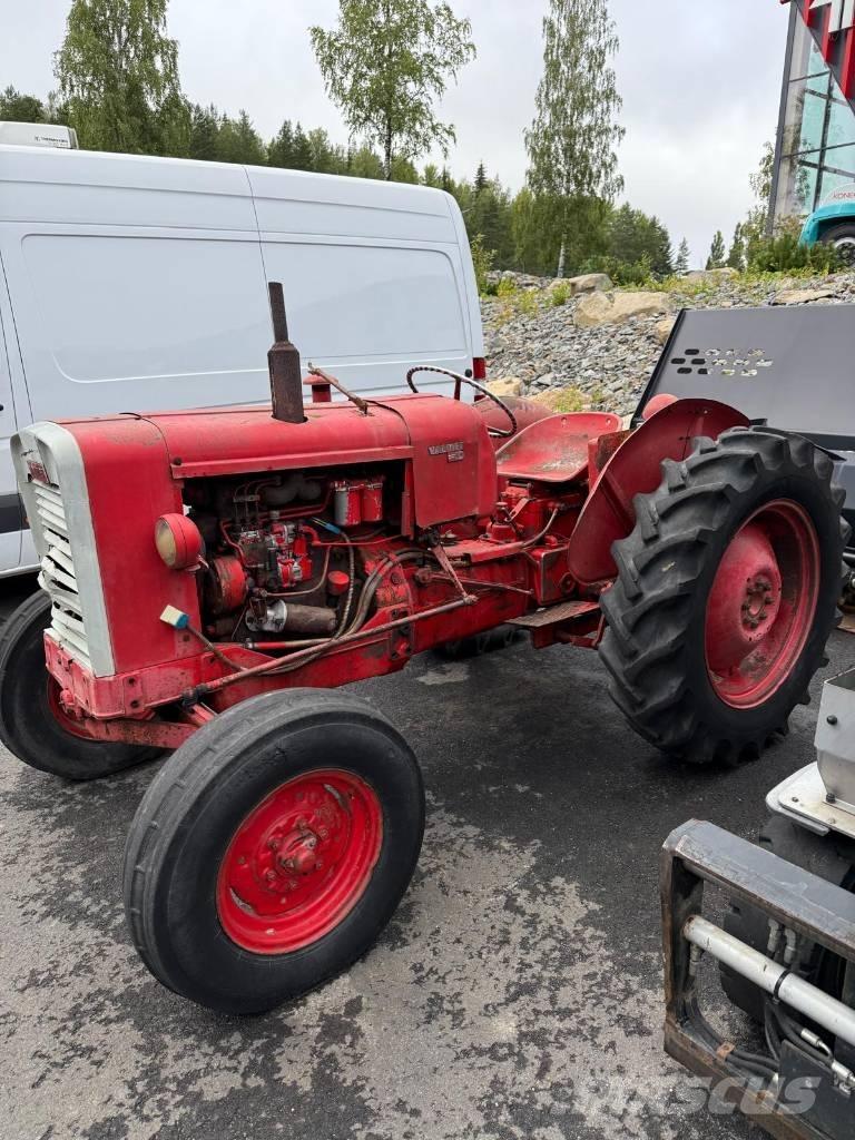 Valmet 361 Трактори