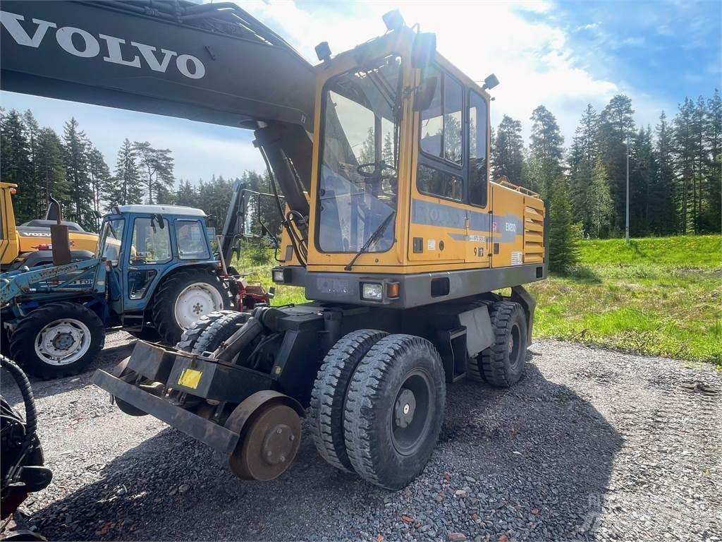 Volvo EW 200 4x4 Колісні екскаватори
