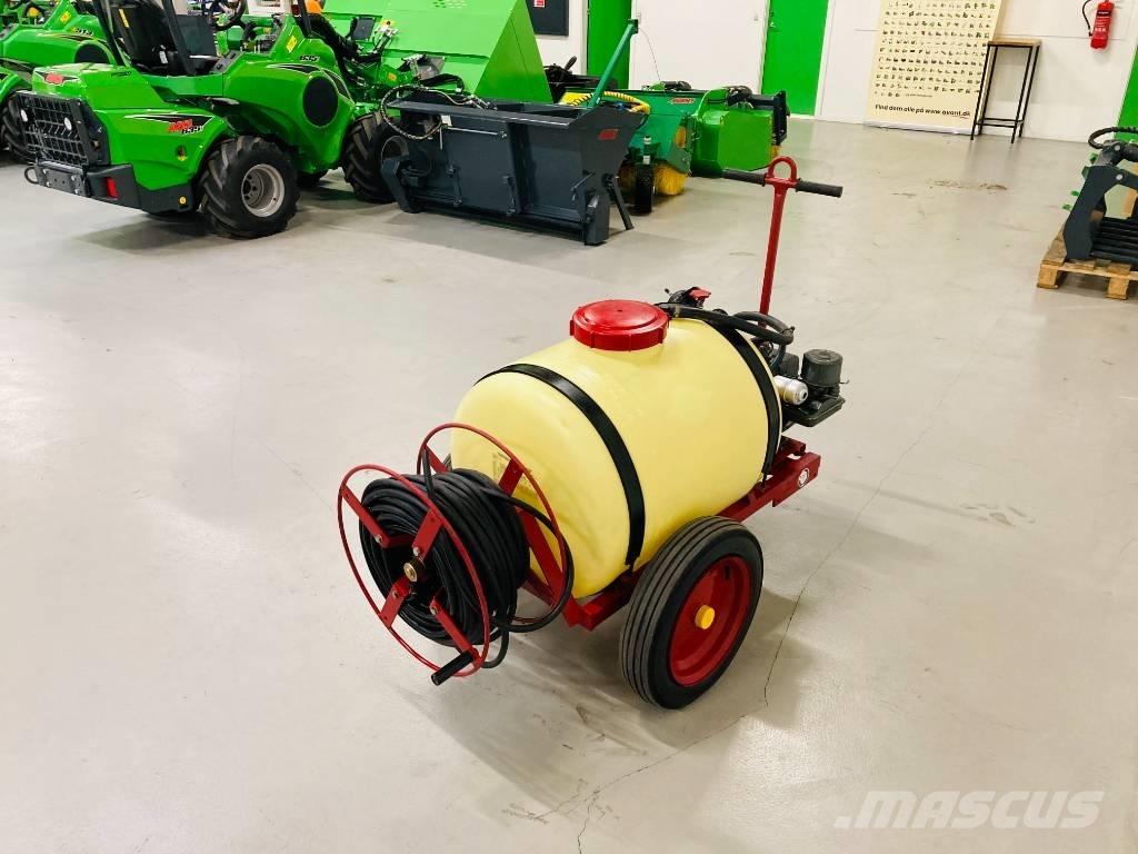 Hardi TR3-200 Причіпні обприскувачі