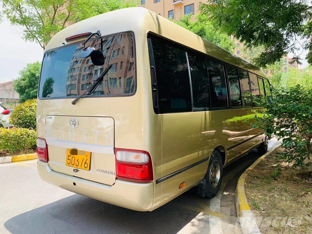 Toyota Coaster Bus Мікроавтобуси