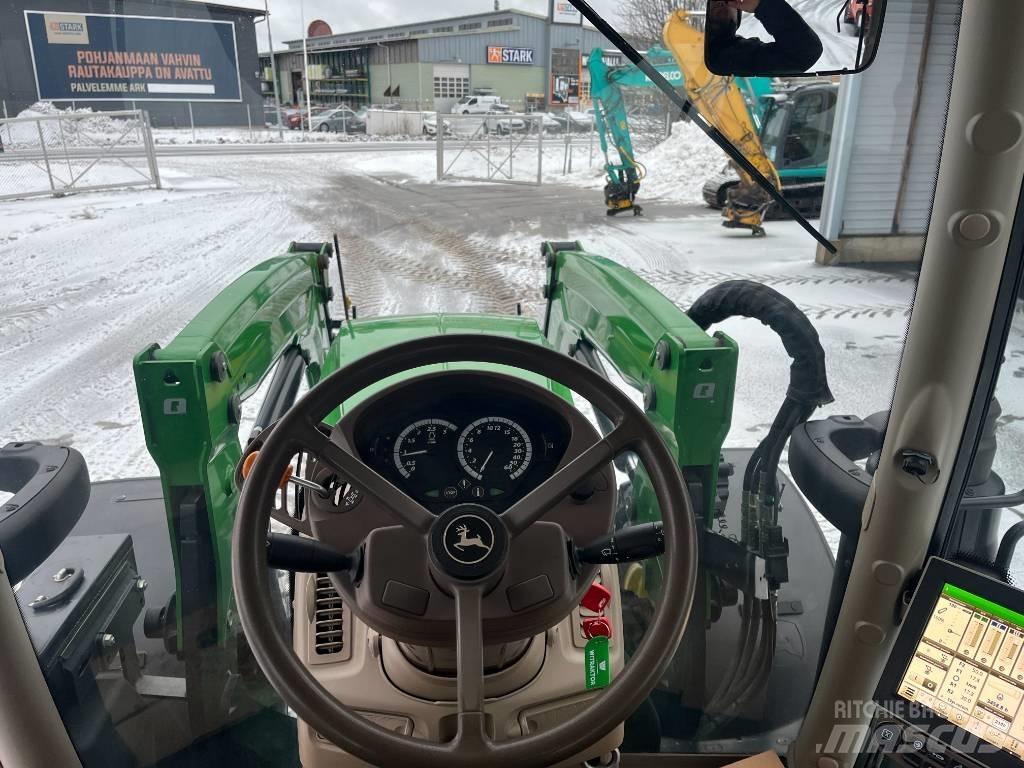 John Deere 6130 R Трактори