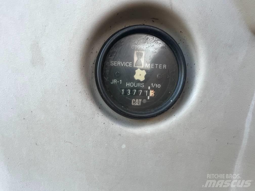 CAT 317 Гусеничні екскаватори