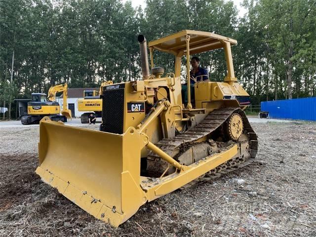 CAT D5G Гусеничні бульдозери