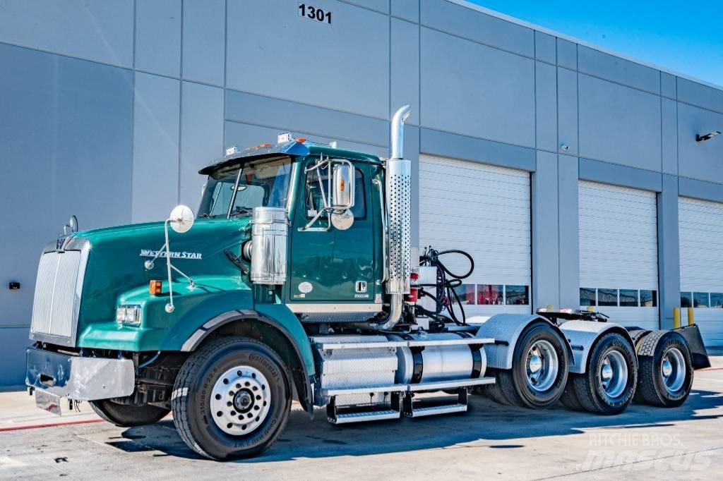 Western Star 4900 SB Тягачі