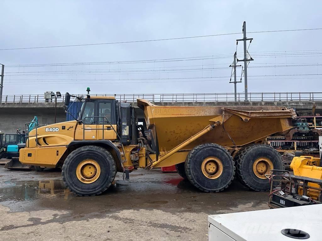 Bell B 40 D Зчленовані самоскиди
