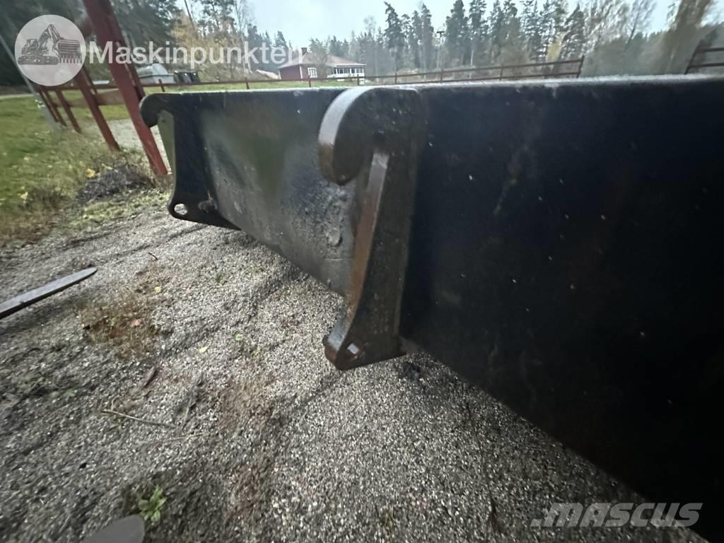 Atlas 65 Фронтальні навантажувачі