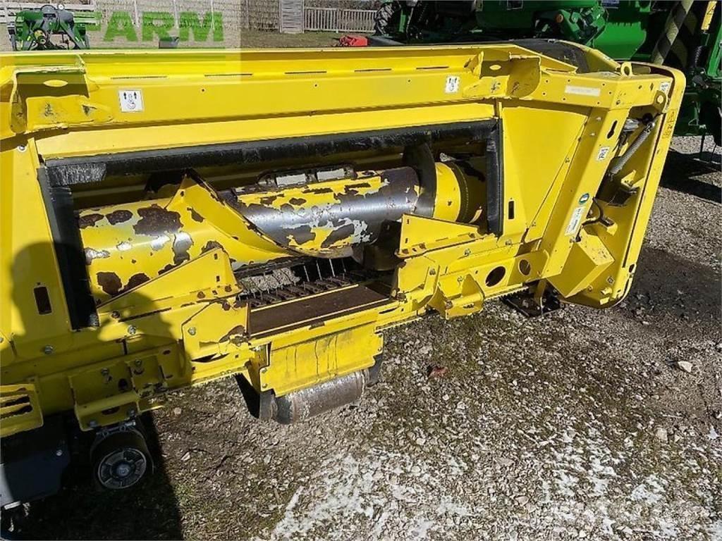 John Deere 8300 Кормозбиральні комбайни