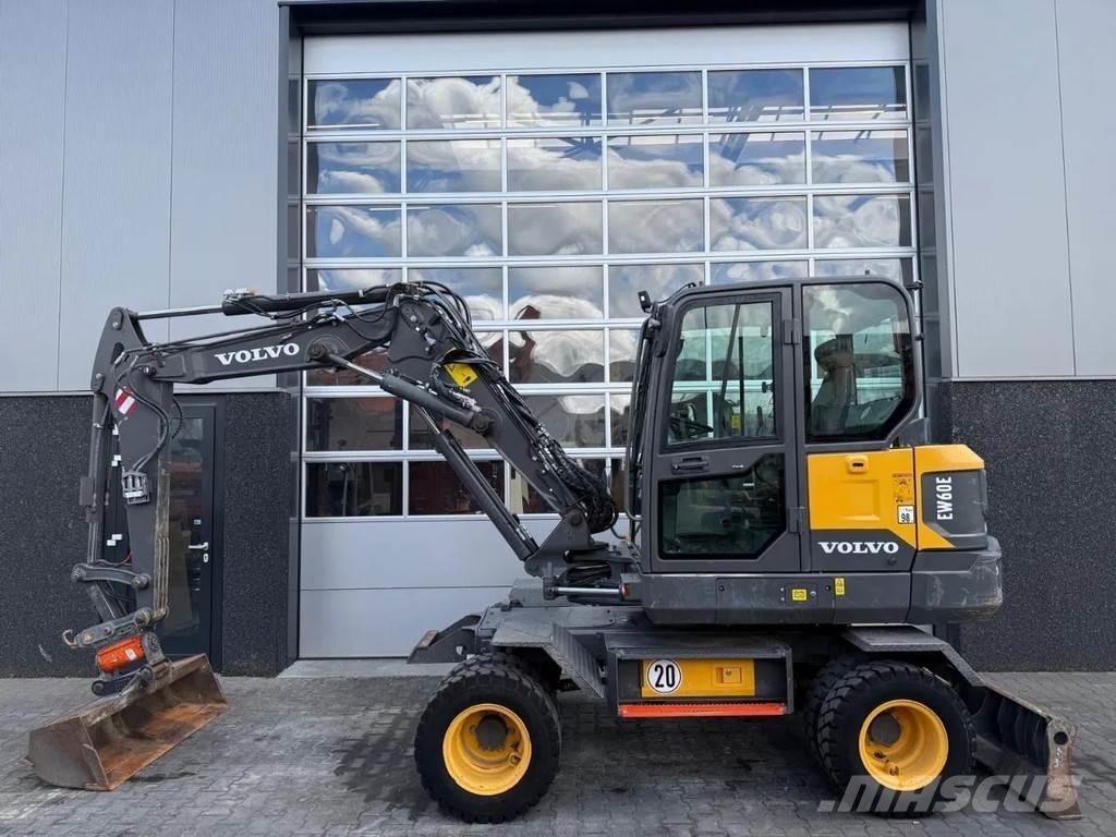 Volvo EW60E | A/C Середні екскаватори 7т. - 12т.