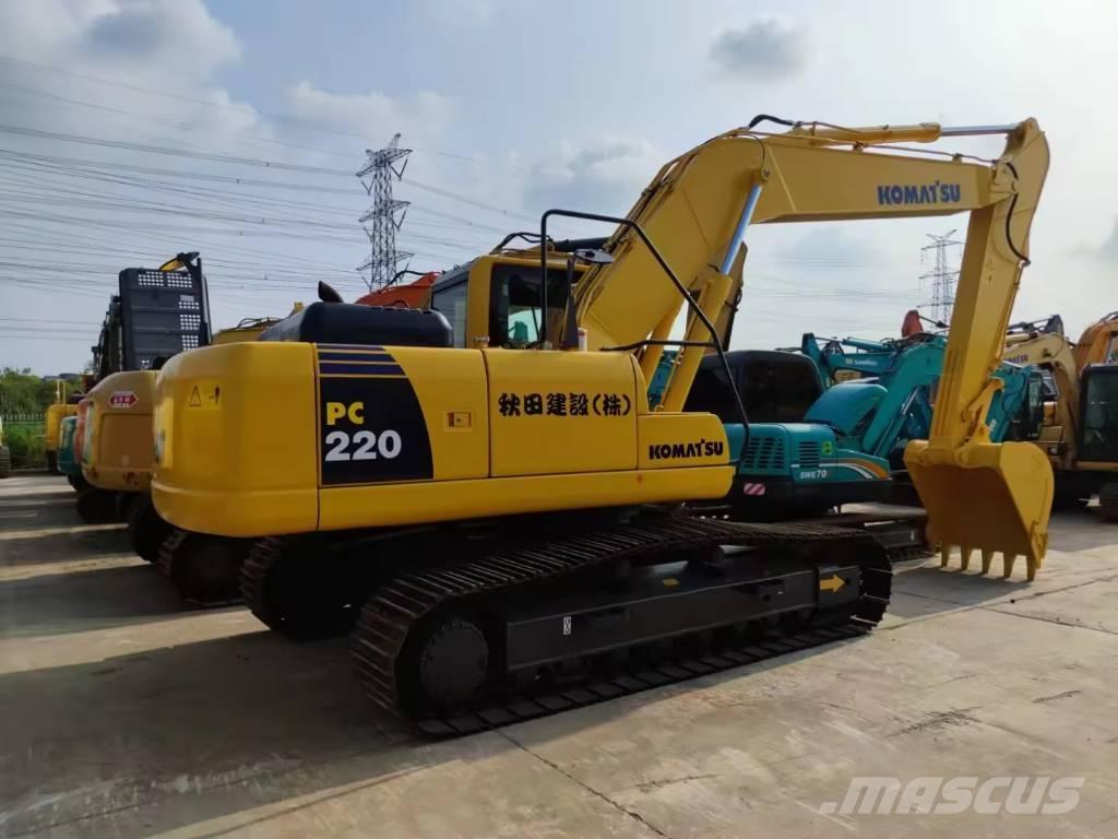 Komatsu PC 220 Гусеничні екскаватори
