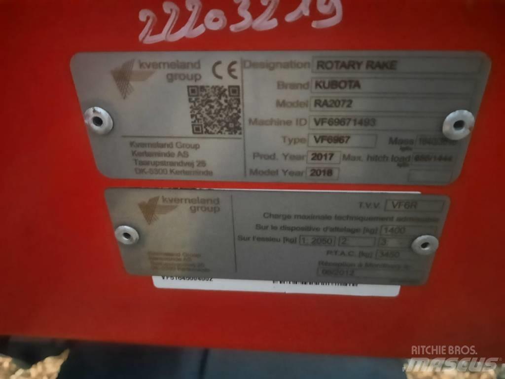 Kubota RA2072 Граблі і сінозворушувачі