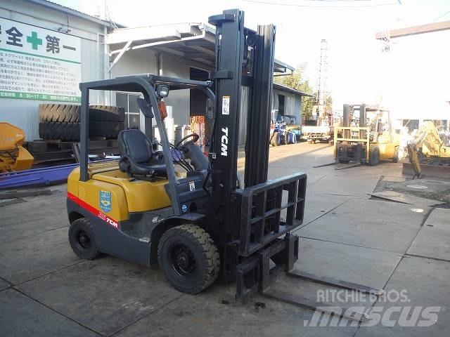 TCM FD25T3 Дизельні навантажувачі